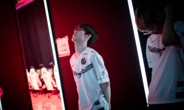 奠定了更为 奠定了更为