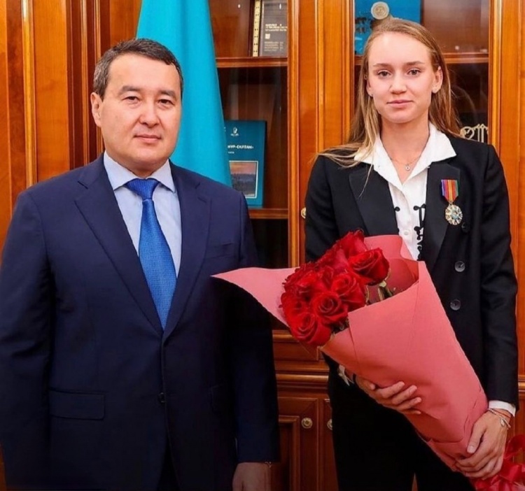 都具有较高 都具有较高