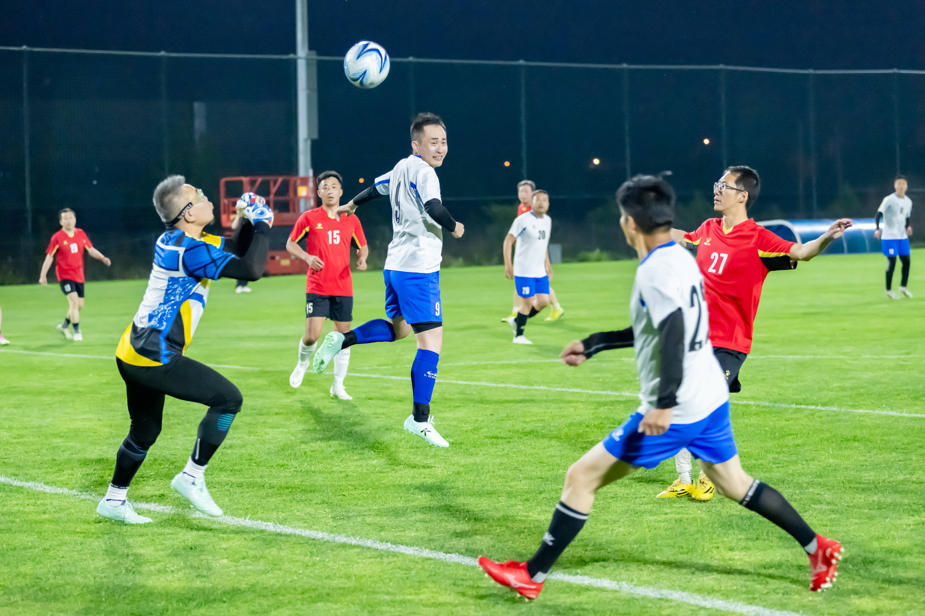 赛道滑坡 赛道滑坡