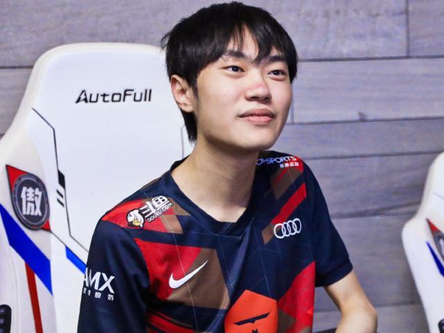 兰足球新篇 兰足球新篇