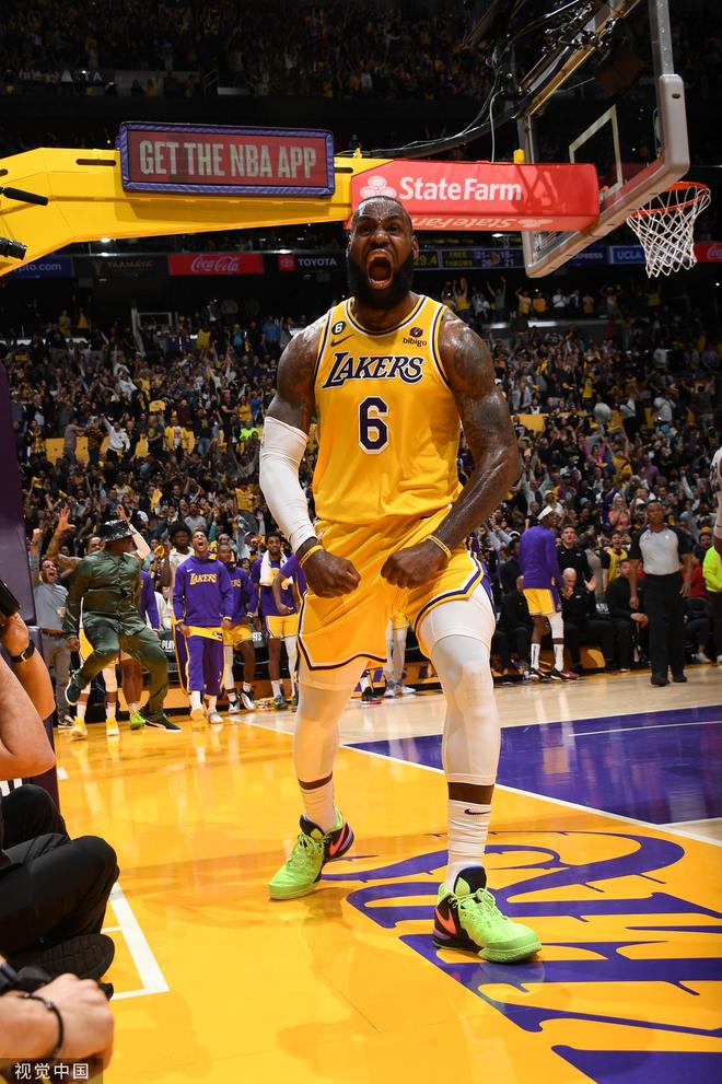 从反复横跳 从反复横跳