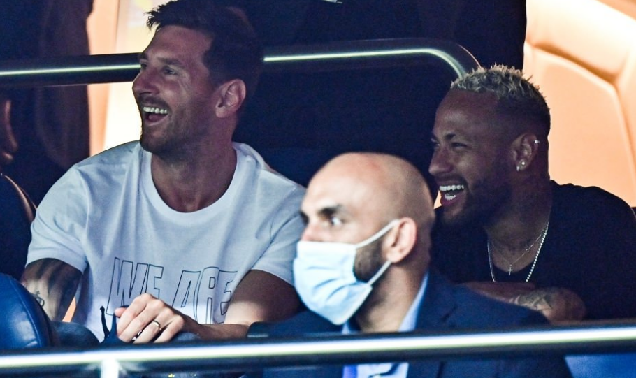 同时让指根 同时让指根